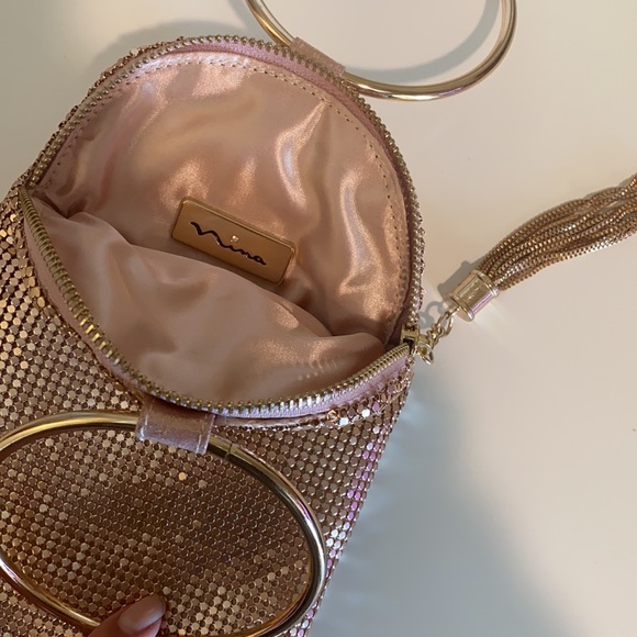 Nina Chandler Rose Gold Mesh Clutch Purse Wristlet - Picture 5 of 6